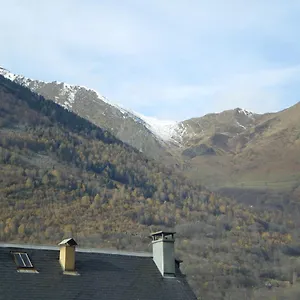 Agreable A 400 M Du Centre De Luz , Luz-Saint-Sauveur France